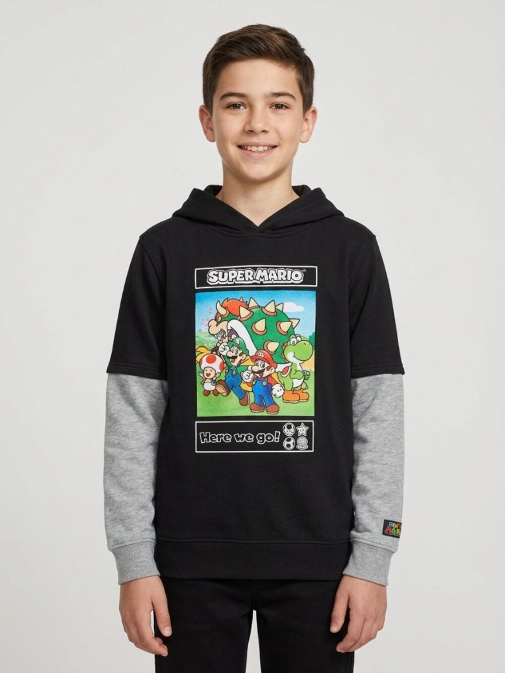 Super Mario Sweater Size Medium 8